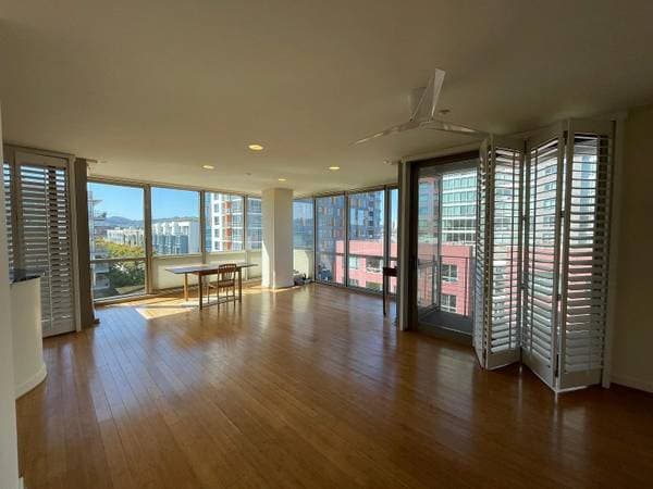 2BR/2BA Apartment · San Francisco photo 4