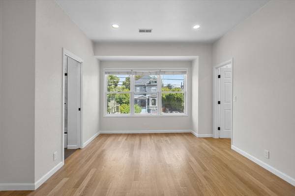 3BR/2BA Apartment on San Antonio Ave · Alameda photo 5