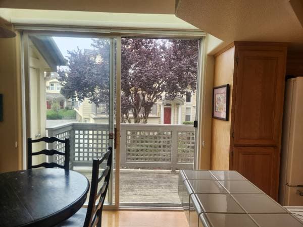 2BR/3BA Townhouse on Erin Lane · Half Moon Bay photo 4