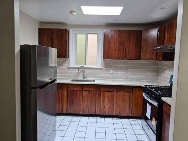 2BR/1BA Single Family House · San Francisco photo 1