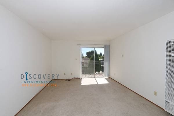 1BR/1BA Apartment on Mcgee Avenue · Berkeley photo 3
