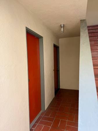 2BR/1BA Apartment · Oakland photo 2
