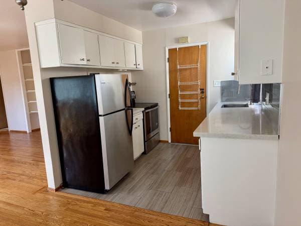 2BR/1BA Apartment · Oakland photo 5