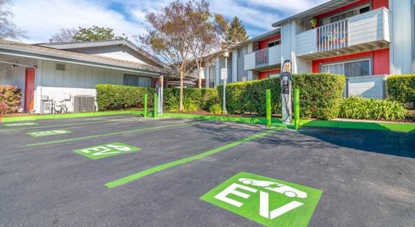 1BR/1BA Apartment on Lochinvar Ave · Santa Clara photo 3