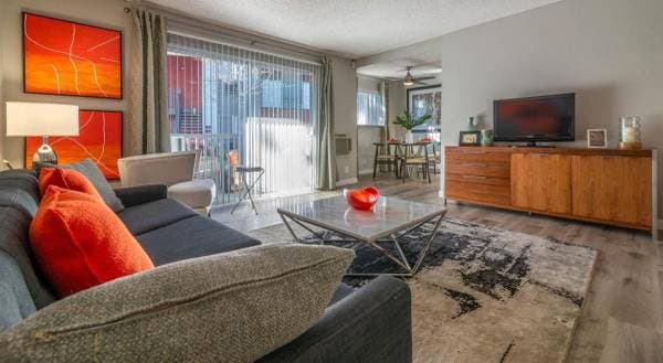 1BR/1BA Apartment on Lochinvar Ave · Santa Clara photo 4