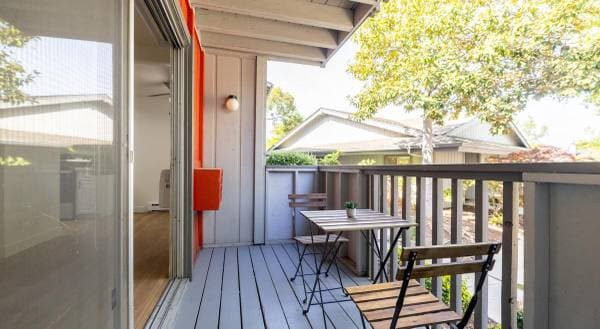 1BR/1BA Apartment on Lochinvar Ave · Santa Clara photo 5
