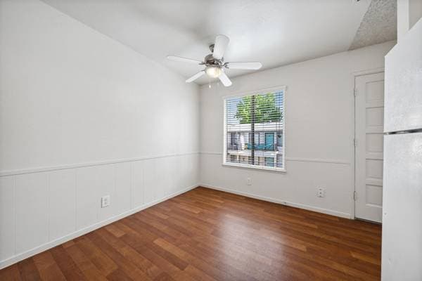 2BR/1BA Apartment on Hollis Avenue · Campbell photo 3