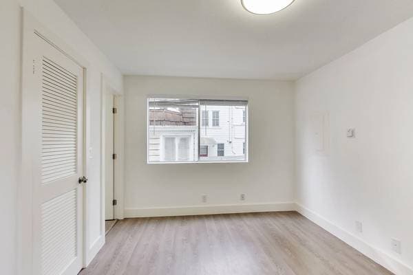 2240 Larkin photo 3