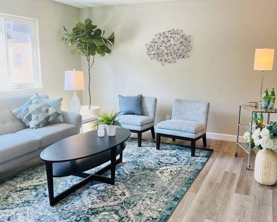 1BR/1BA Apartment on California St · Los Altos photo 1