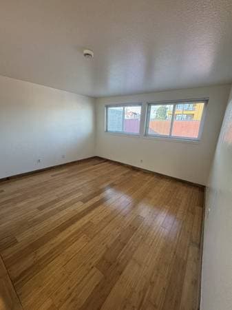 1BR/1BA Apartment · Oakland photo 1