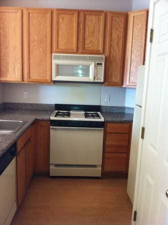 2BR/1BA Apartment on Ocean Ave · San Francisco photo 2