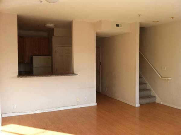 2BR/1BA Apartment on Ocean Ave · San Francisco photo 3