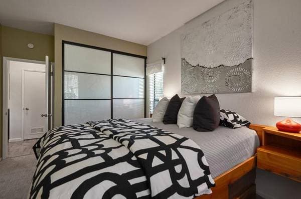 1BR/1BA Condo on Shorebird Cir · Redwood City photo 5