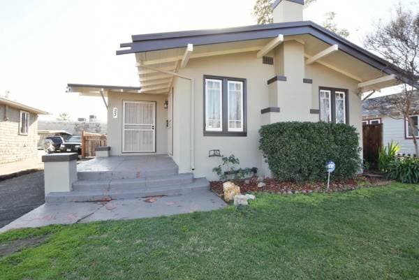 2BR/1BA Single Family House · San Jose photo 1