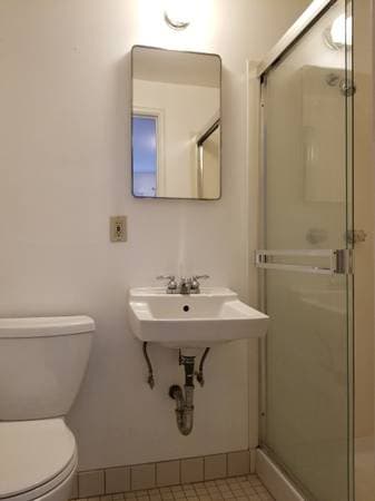 0BR/1BA Apartment · Berkeley photo 3