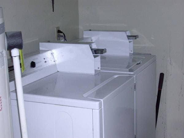 0BR/1BA Apartment · Berkeley photo 4