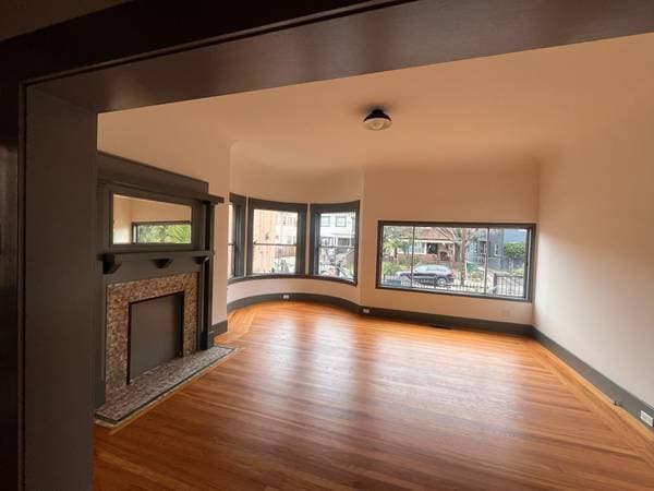 2BR/1BA Flat on 37th Street · Oakland photo 2