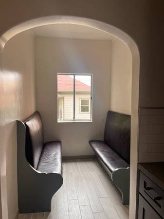 2BR/1BA Flat on 37th Street · Oakland photo 5