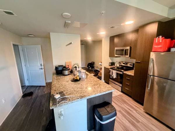 1BR/1BA Apartment on Bancroft Way · Berkeley photo 4