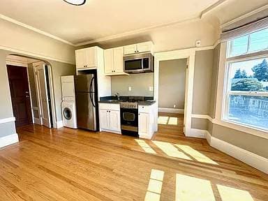 Larkin Street Apartments photo 5