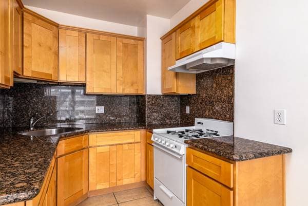 0BR/1BA Apartment on Fell St · San Francisco photo 5