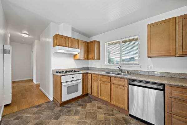 2BR/1BA Single Family House on Sanford Ave · Richmond photo 1