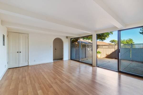 1BR/1BA Single Family House on 2nd Street · Sausalito photo 5