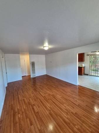 3BR/1BA Duplex · Oakland photo 3
