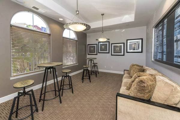 1BR/1BA Apartment on Valle Vista Ave · Vallejo photo 4