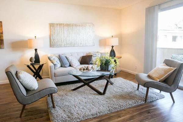 2BR/1BA Apartment on Central Ave · Alameda photo 5