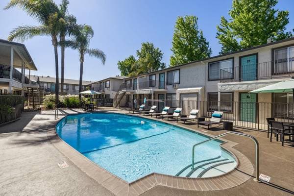 2BR/1BA Apartment on Hollis Avenue · Campbell photo 5