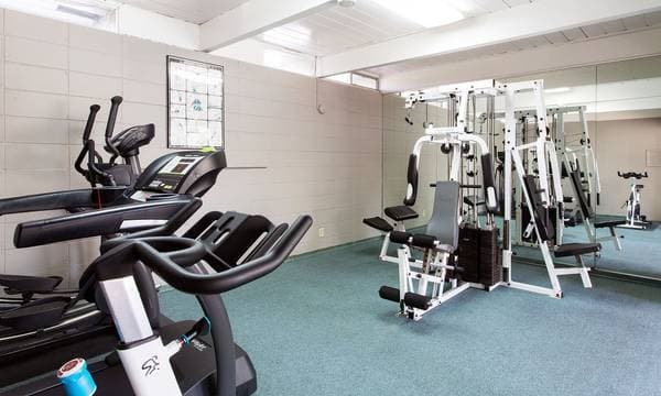 2BR/1BA Apartment on Orchard Avenue · Hayward photo 5