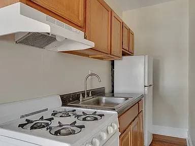 2BR/2BA Apartment · San Francisco photo 3