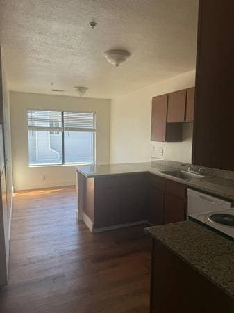 2BR/1BA Apartment on Flint Ct · Hayward photo 1