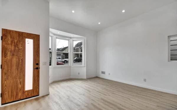 2BR/2BA Single Family House · San Francisco photo 4