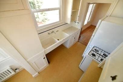 0BR/1BA Apartment on Alcatraz Avenue · Oakland photo 4