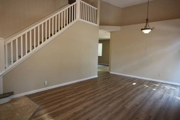 4BR/4BA Single Family House on Healdsburg Ave · Cloverdale photo 2