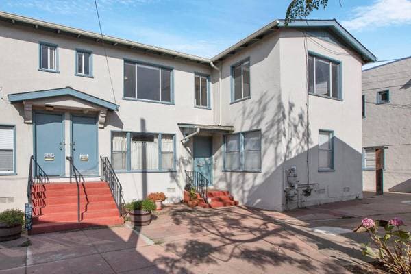 1BR/1BA Apartment on 45th Street · Emeryville photo 1