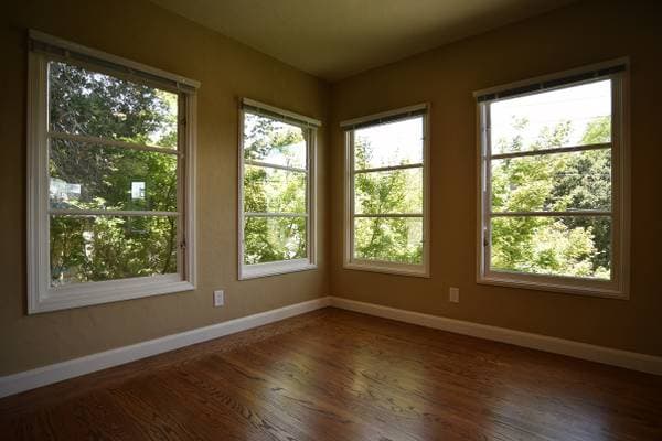 1BR/1BA Single Family House on Orange St · Oakland photo 5