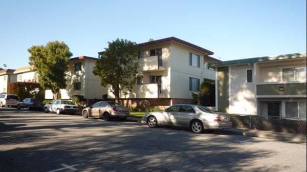 1BR/1BA Apartment on Lincoln Cir · Millbrae photo 1