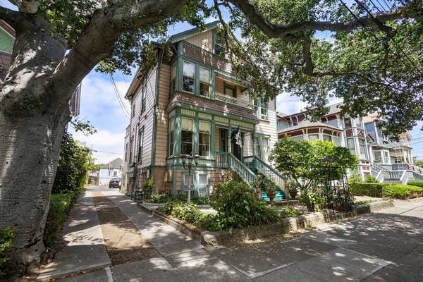 0BR/1BA Apartment on Park Ave · Oakland photo 2