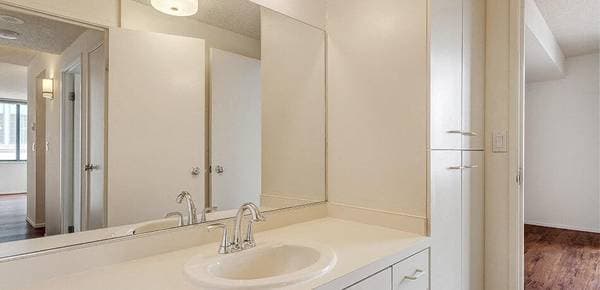 1BR/1BA Apartment on O'Farrell Street · San Francisco photo 3
