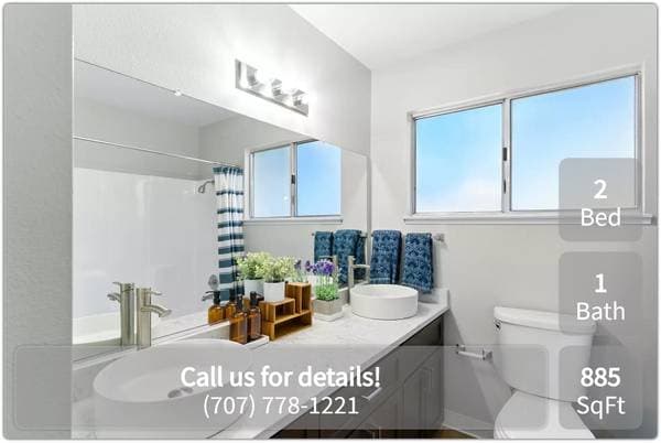 2BR/1BA Townhouse on Lakeville Cir · Petaluma photo 1