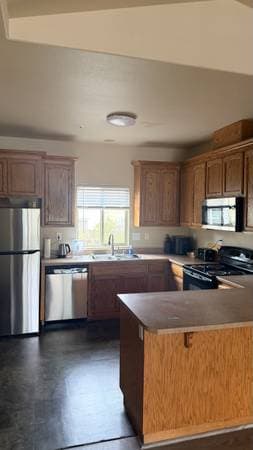 3BR/1BA Duplex · Cloverdale photo 3