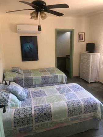 2BR/3BA Duplex · Pacifica photo 4