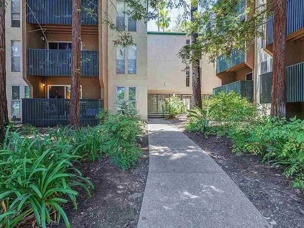 1BR/1BA Condo on Sierra Drive · Walnut Creek photo 5
