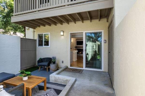 Condos on Vineyard Ln · Saratoga photo 1