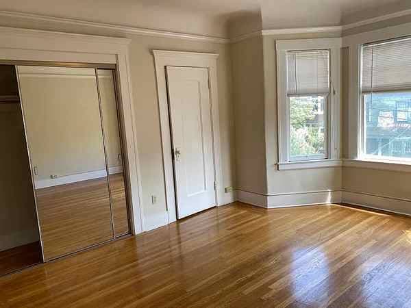 Apartments on Frederick Street · San Francisco photo 3