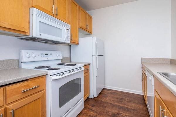 1BR/1BA Apartment on Schmidt Lane · El Cerrito photo 3