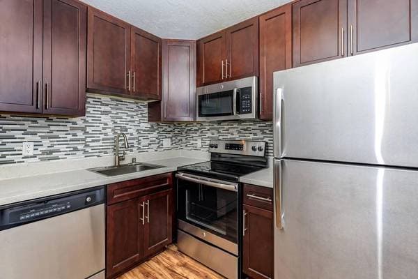 1BR/1BA Apartment on Central Avenue · Fremont photo 5